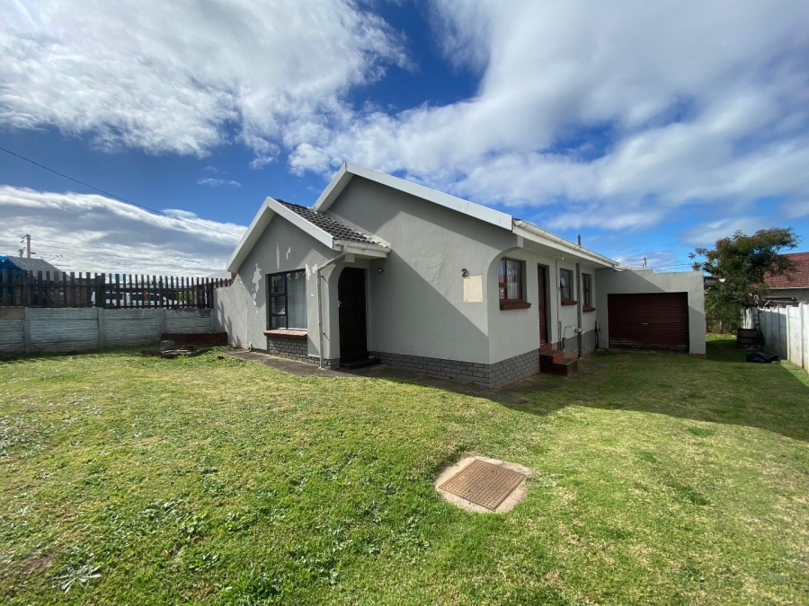 3 Bedroom Property for Sale in Cambridge West Eastern Cape